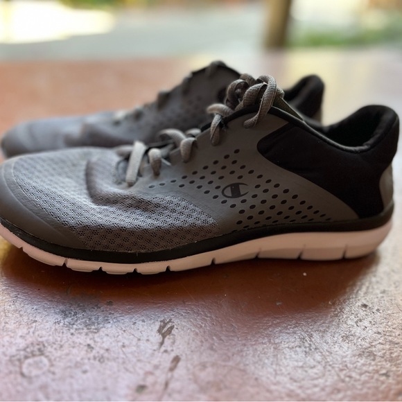 CHAMPION RUNNING SNEAKERS - Picture 11 of 11